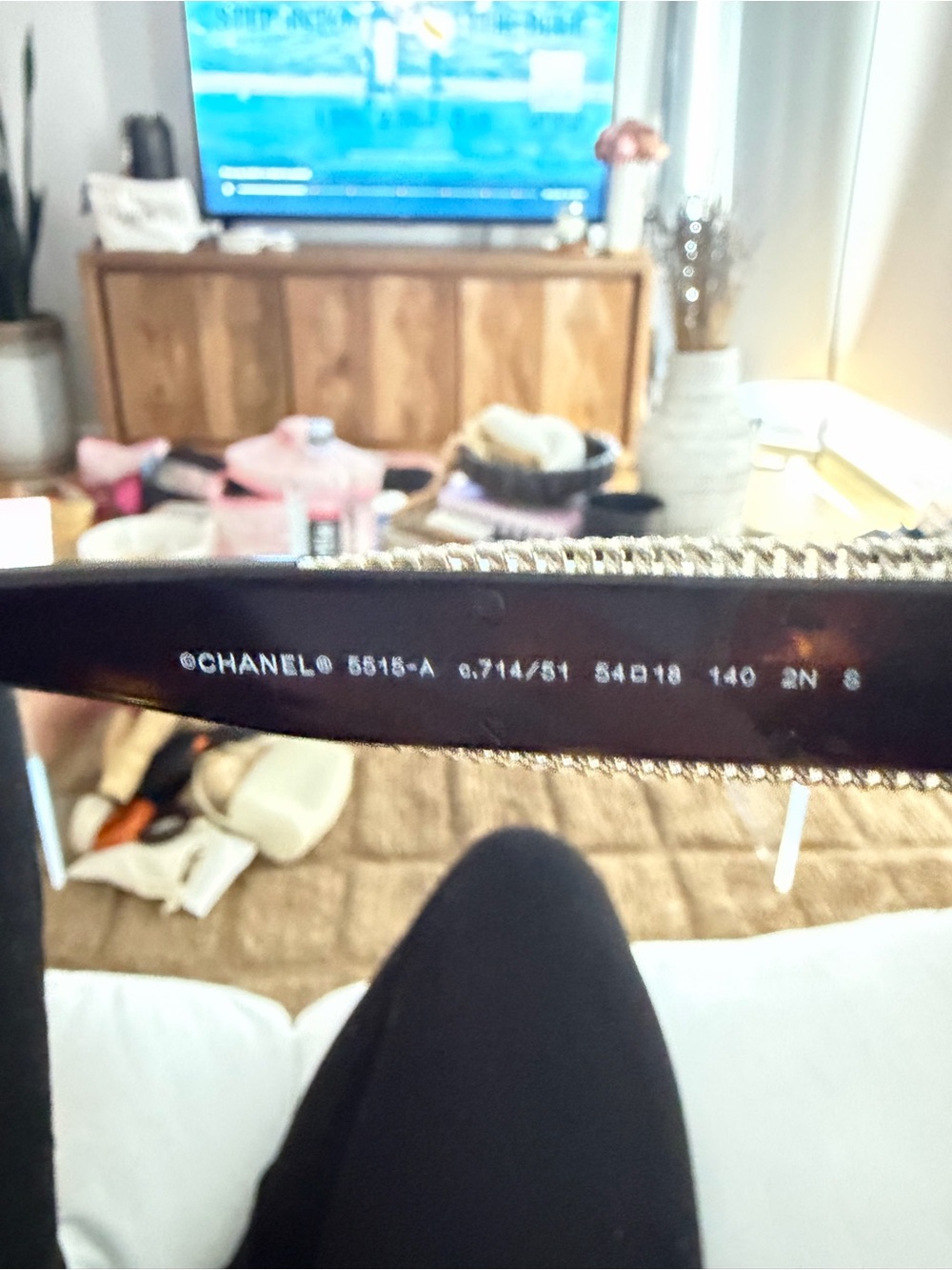 CHANEL Tortoiseshell Round Sunglasses with Gold CC Logo - Picture 4 of 6
